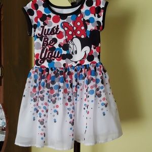 Girls dress size 4-5t